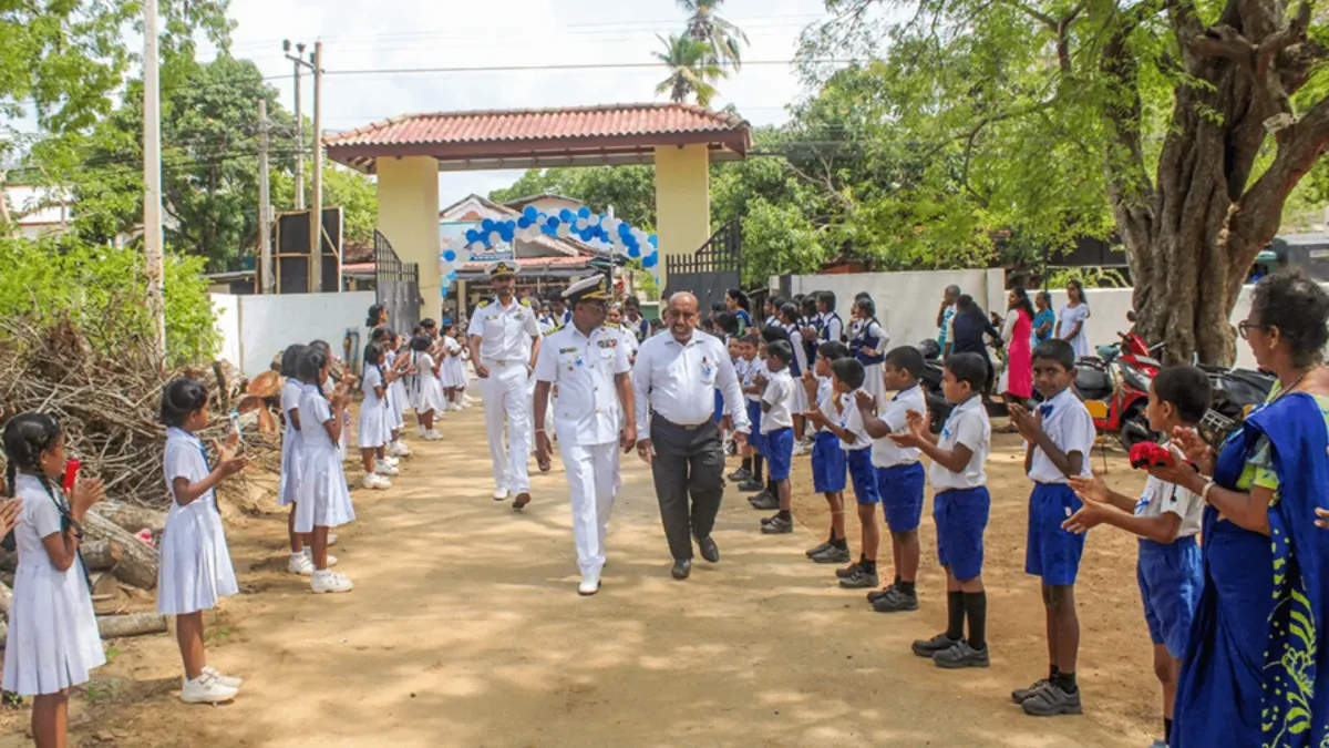 Navy supports renovation of Medawelana Maha Vidyalaya in Hambantota | Colombo Gazette